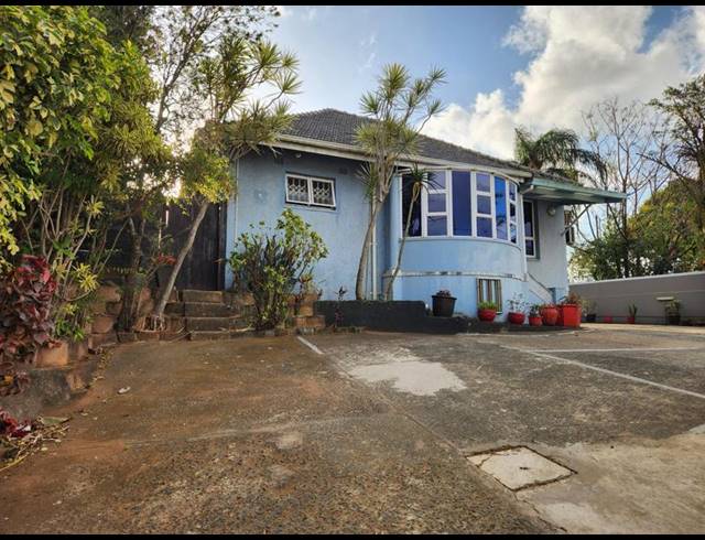 4 BEDROOM HOUSE FOR SALE IN WESTRIDGE